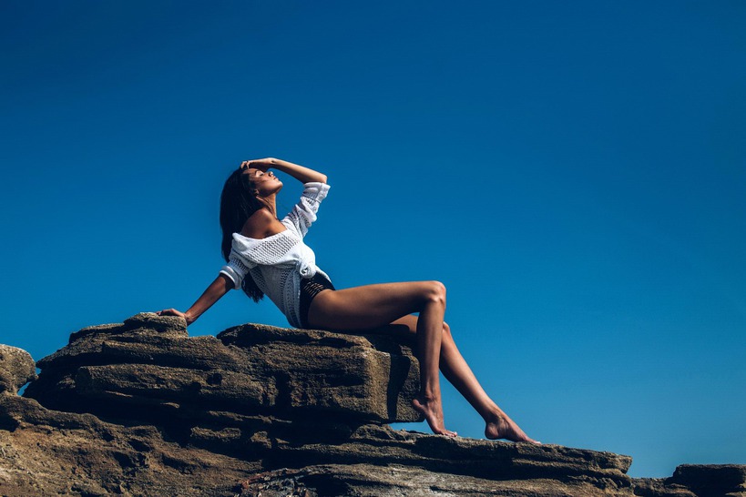 Beautiful Model Hailey Outland 00