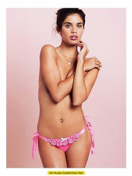 Sara Sampaio In Sexy Lingeries And Braless