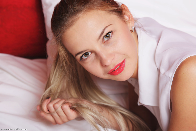 Roja Leonie 01