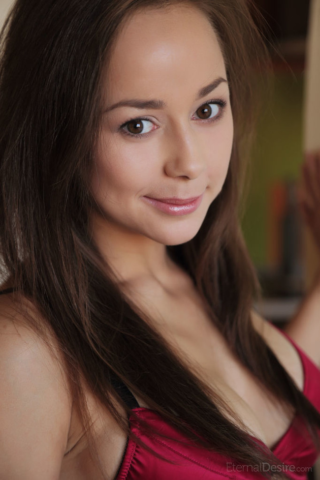 Brunette Babe 03