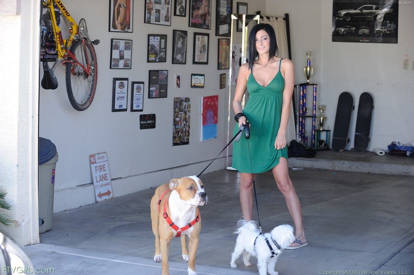 Doggie Park Nudes 00