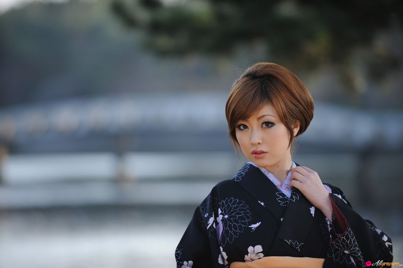Rio Hamasaki - Kimono  03