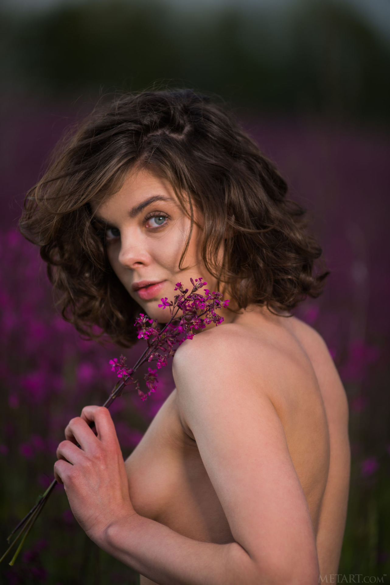 Dakota Nude On A Field 10