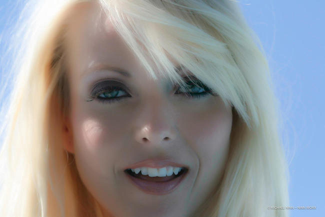 Jana Cova 00