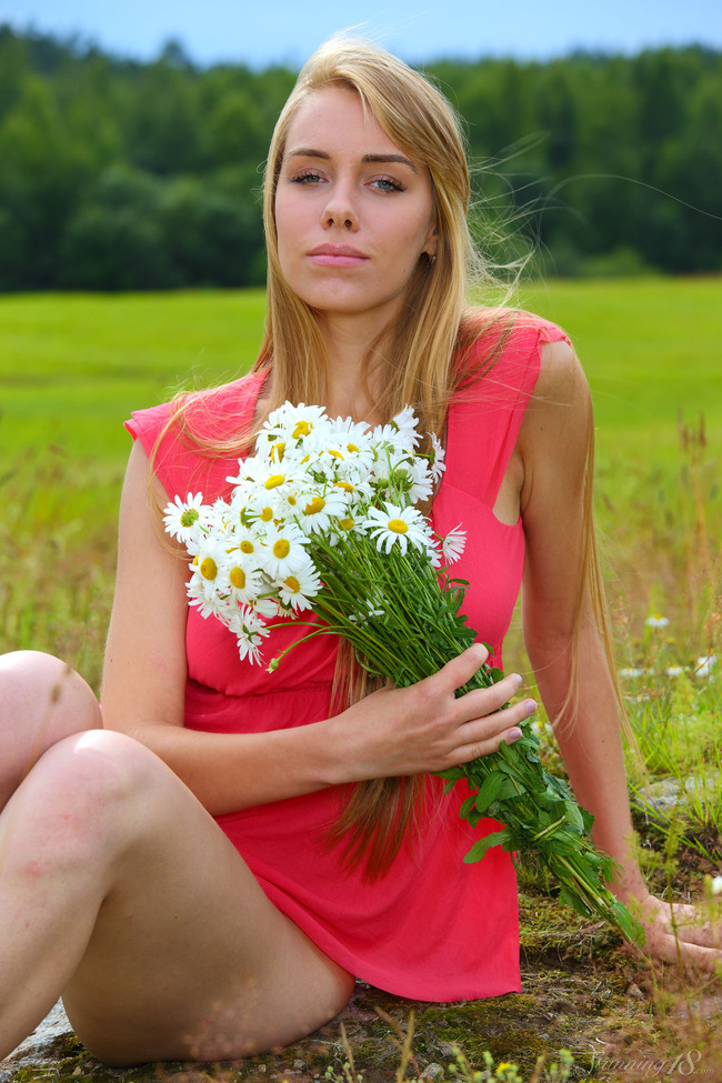 Shirley Nude On The Field 00