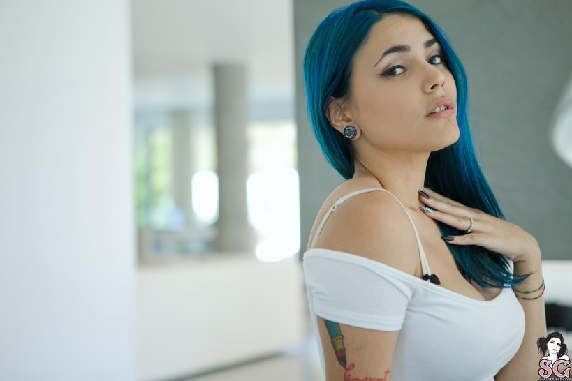 Mendacia Suicide 01